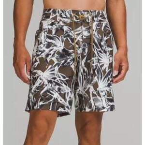 Lululemon Current State Board Short 9" Sz 34